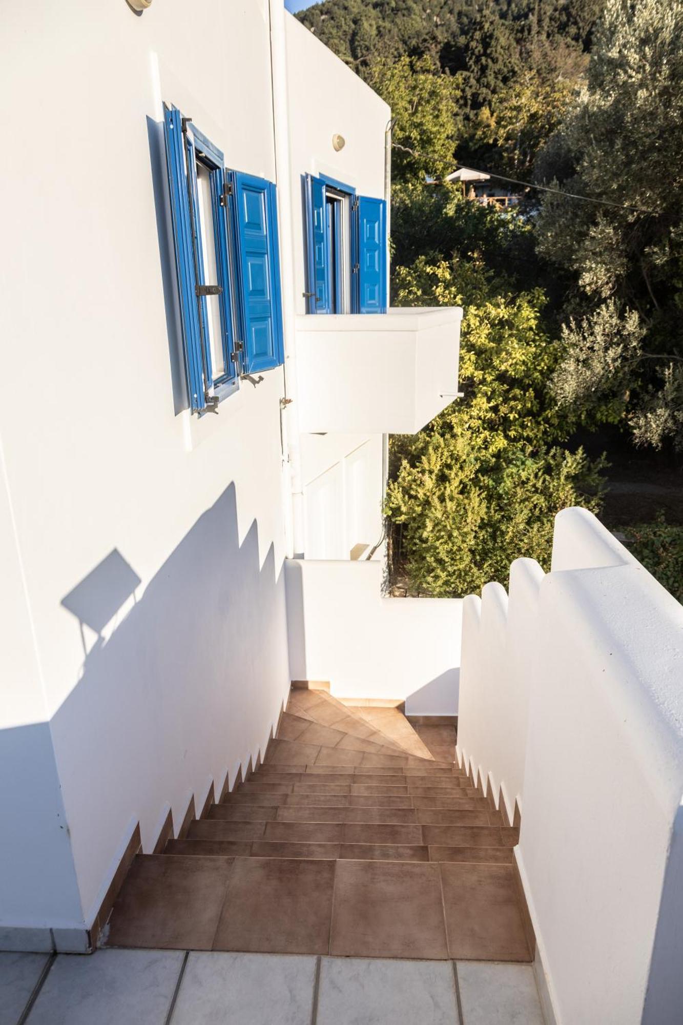 Villa Giannis & Maria Sunset House à Lagoudi Zia Extérieur photo